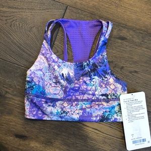 Kids sports bra size 7